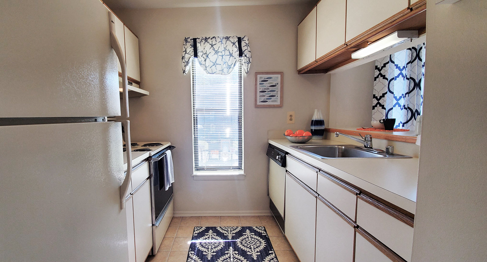 kitchen at Mountain Ridge Apartments, Maryland
